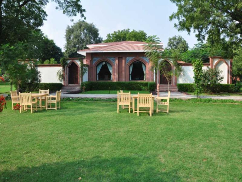 拉吉尼瓦思宫酒店 Dholpur 外观 照片